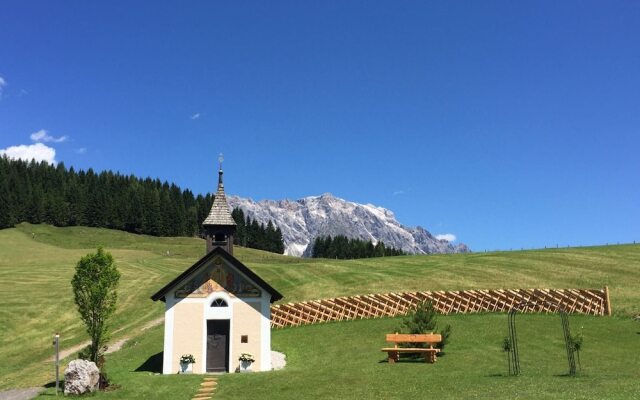 Cozy Chalet in Maria Alm with Terrace