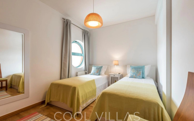 Marina Water View - 6 people, bars & restaurants