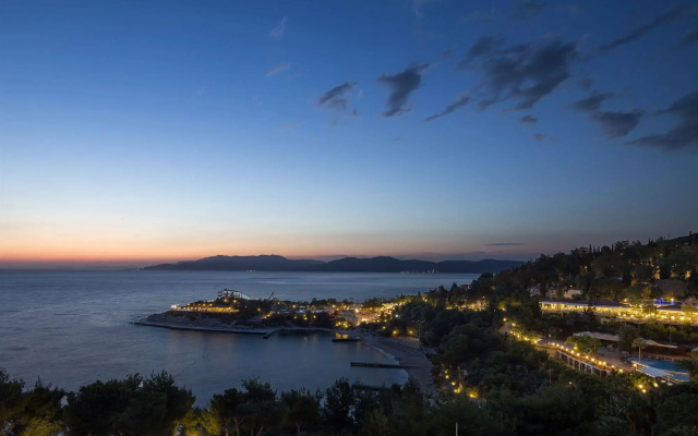 Pine Bay Holiday Resort