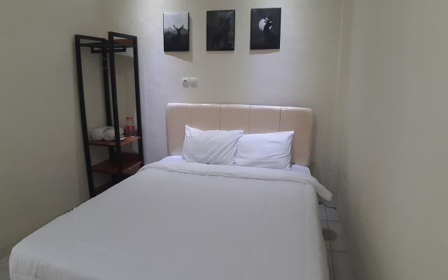 OYO 90299 Corner Guest House