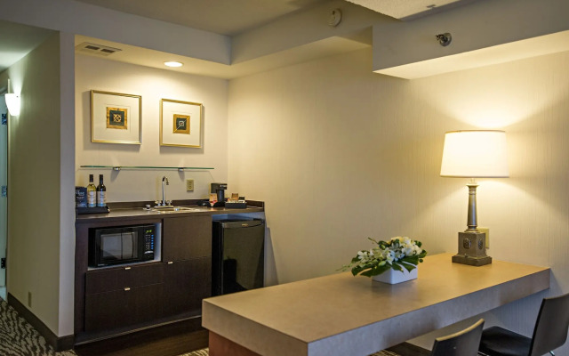 Cambridge Suites Hotel