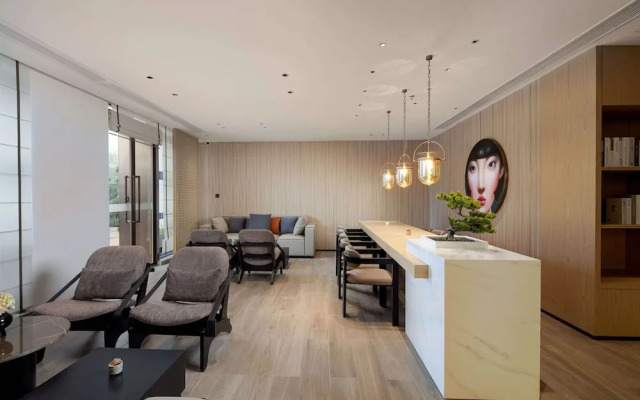 Xiang Ji Executive  Apartment