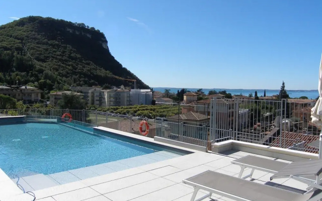 Apartment in Garda Near Shopping