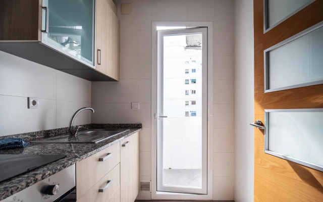 FAMILY FLAT CLOSE to the CENTER