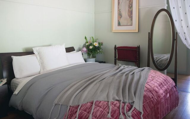 Woolrich Historic Garden Accommodation
