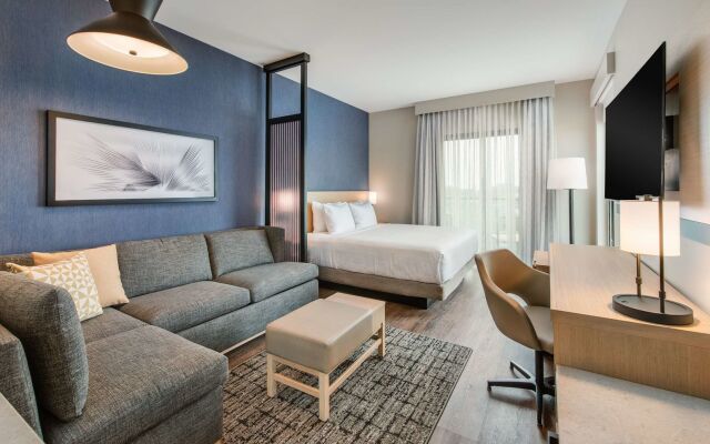 Hyatt Place Newark - Main Street