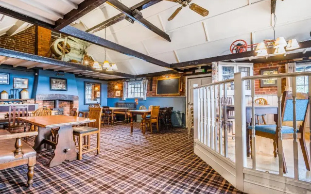 The Walhampton Arms