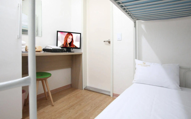 K-POP GUESTHOUSE Seoul Station