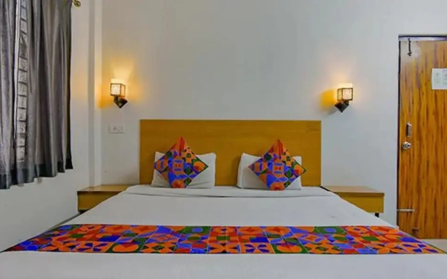 Hotel Crystal Stay by OYO Rooms