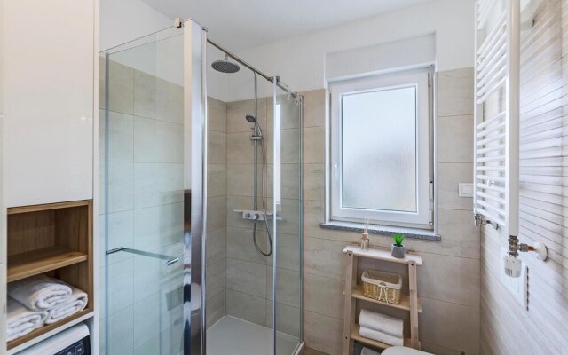 Stunning Apartment in Pula With Wifi and 2 Bedrooms