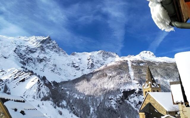 Apartment With 2 Bedrooms In La Grave With Wonderful Mountain View Balcony And Wifi