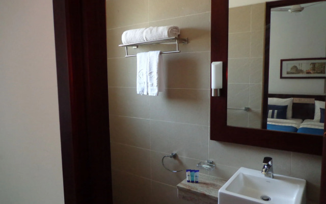 Earl's Red Passikudah