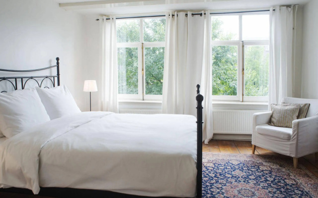 Herengracht Canal Apartment