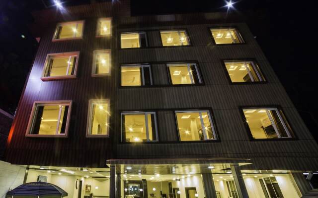 Royal Rosette Lake View Boutique Hotel