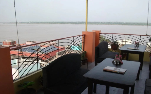 Shanti Guest House
