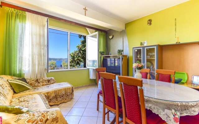 Holiday House Anica