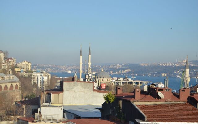 Unver Galata Apart