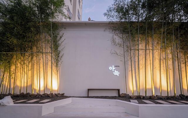 Aank Hotel Daejeon Yongjeon Ⅱ