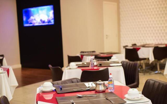 JB Palace Hotel