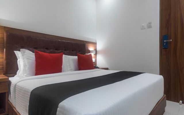 Capital O 29025 Hotel Seven Olive