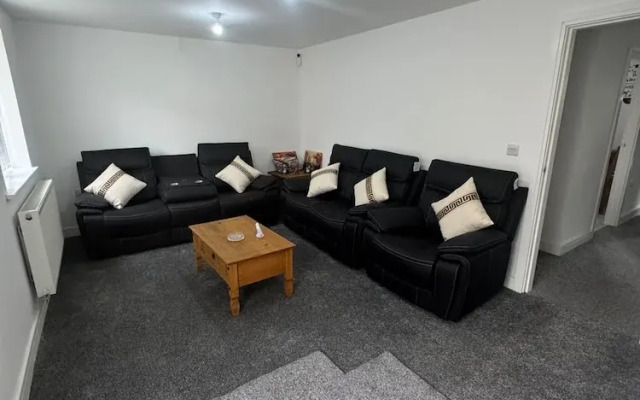 Cozy Burnley Retreat - 3 Beds