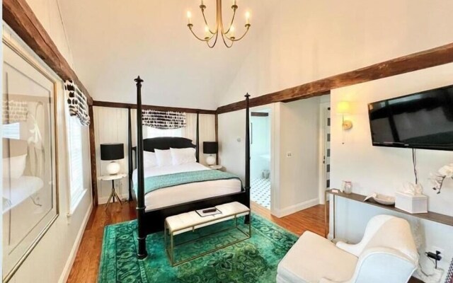 James Pharmacy Bed & Breakfast
