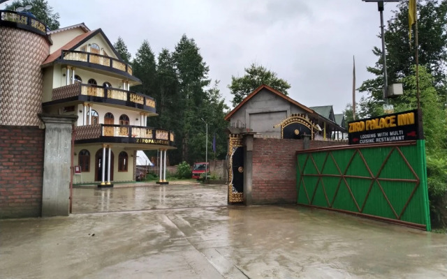 Ziro Palace Inn