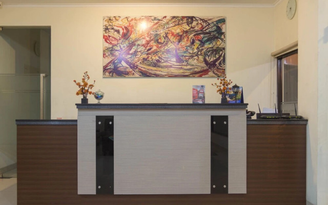 RedDoorz Plus near Trans Studio Mall 4