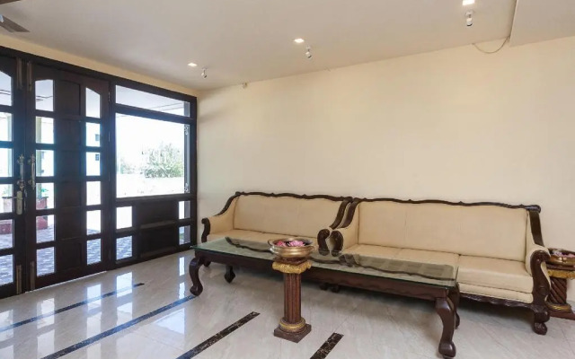 The Royal Park by OYO Rooms