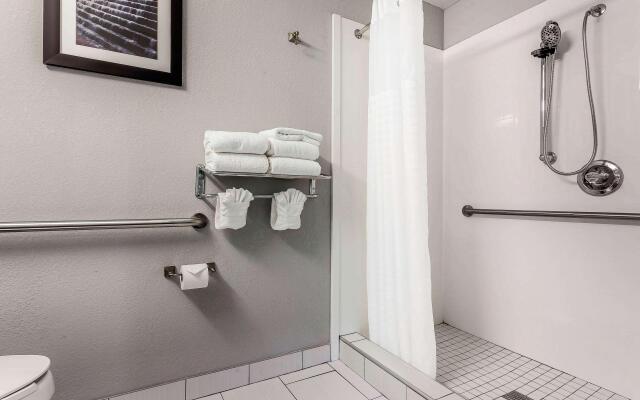 Quality Suites Pineville - Charlotte