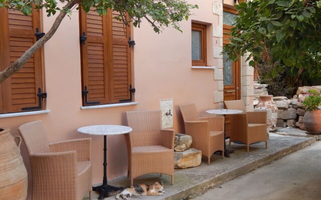 Kasteli Suites