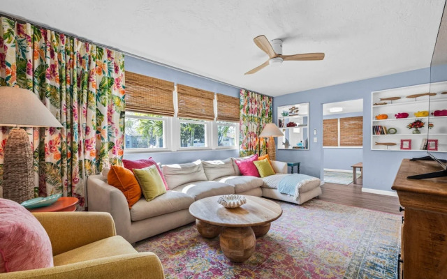 Coastal Sanctuary Near IMG and Beaches