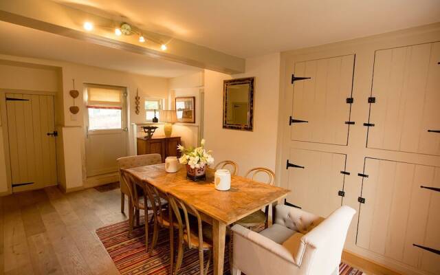 Stapleton/Parkgate Cottages