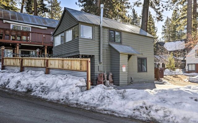 Cozy Zephyr Cove Cabin, Walk to Lake Tahoe!