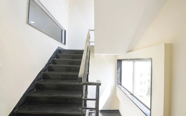 Fabhotel Alpha Stayz