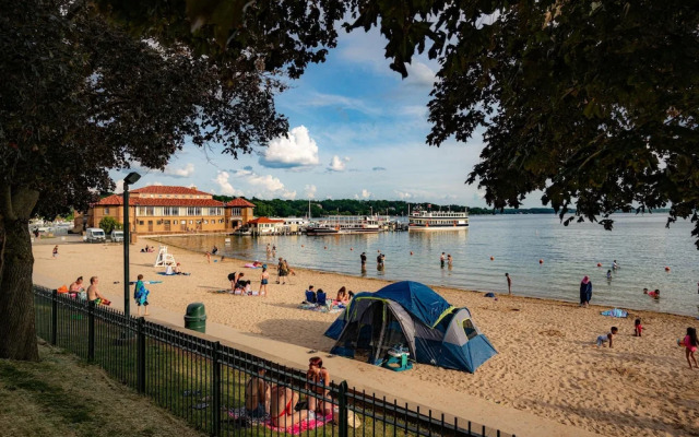 Your Cozy Lockwood Lodge Awaits!