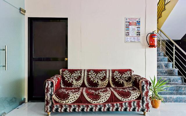 OYO 30328 Hotel Shyam Palace