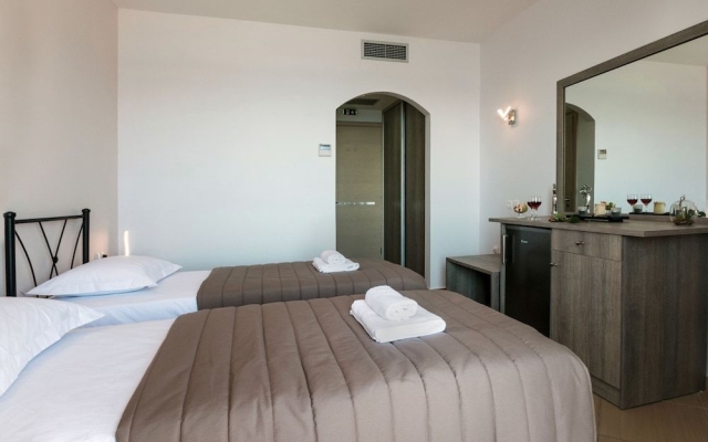 Anesis Hotel