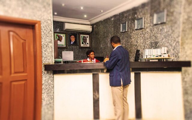 Keves Inn and Suites