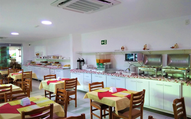 Simas Praia Hotel