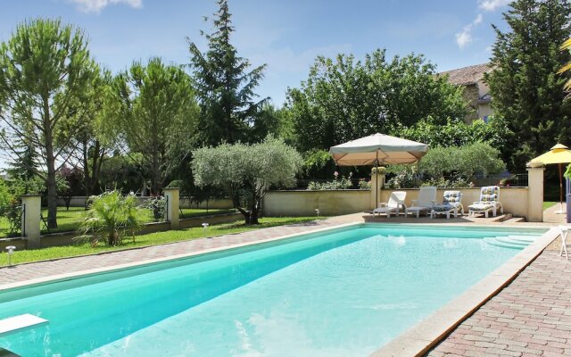 Villa With 4 Bedrooms in Althen-des-paluds, With Private Pool, Terrace