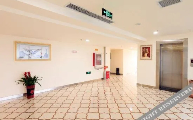 Super 8 Hotel (Anyang Angang)