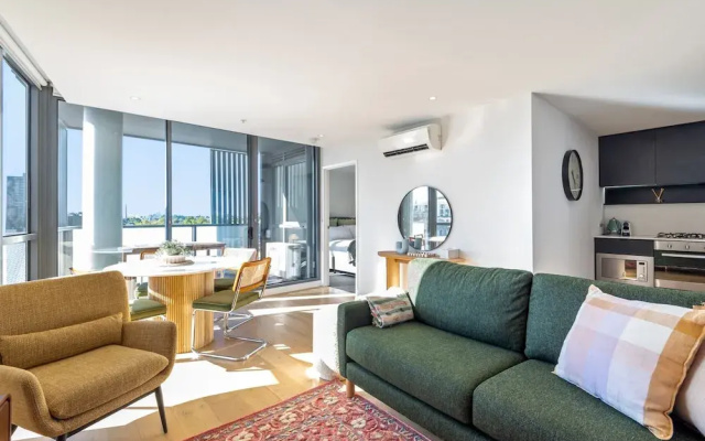 Collingwood Cool 2-bed, Balcony, Gym, Rooftop