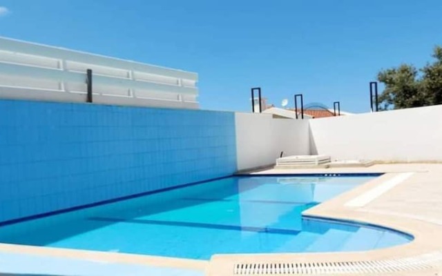 Charming 3-bed Semi Detached Villa in Alsancak