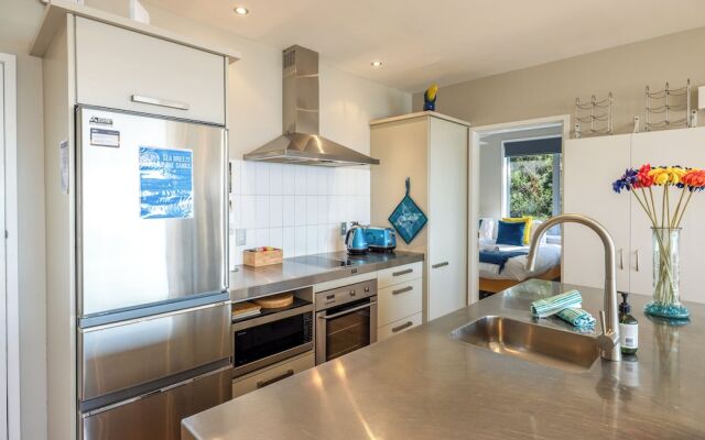 Sea Breeze at The Sands - Onetangi Beach