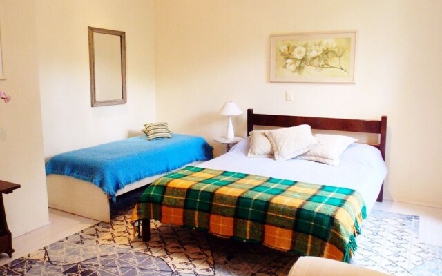 Casa Yvitú Blue Bird Hotel