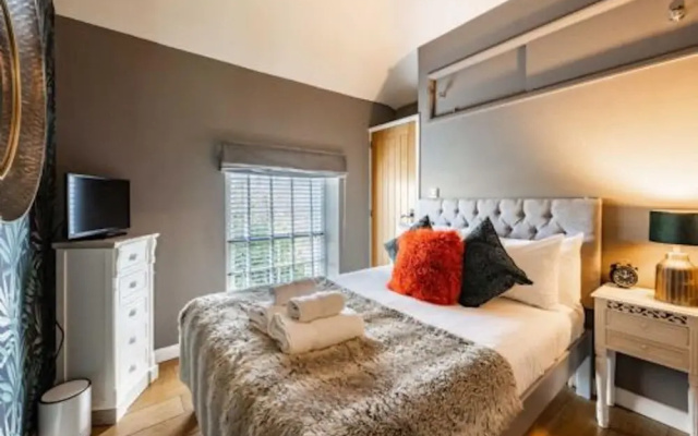 Host Stay The Chapel in Thornham