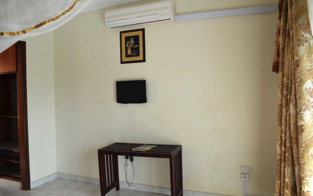 Victoria Travel Hotel