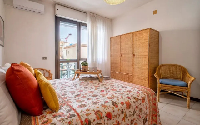 Sardinia RE - Lilium Central Flat