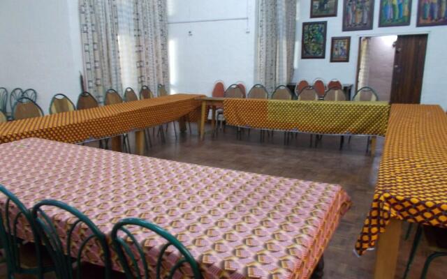 Ndeke Hotel